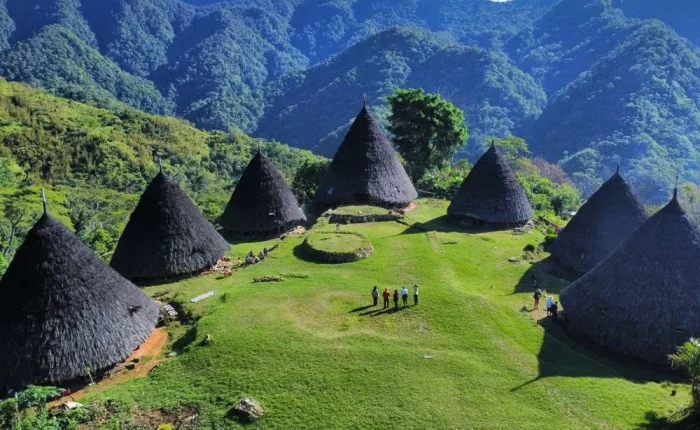 wae rebo village tour Package price